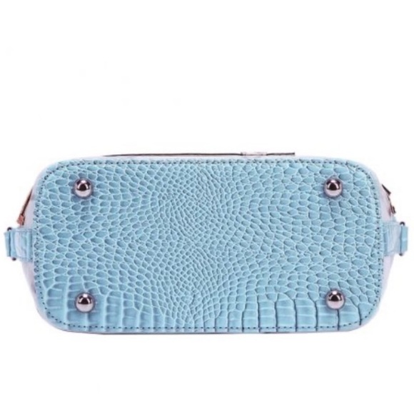 Vendula London Posh Paws Spa Flap crossbody and zipper wallet - Picture 3 of 16